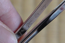 Load image into Gallery viewer, DK001 Hand-forged eyebrow tweezers 90mm Kurata Seisakujo