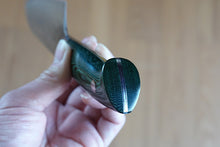 Load image into Gallery viewer, CS208 Japanese Santoku knife Saji - VG10 Damascus steel 180mm Green Handle